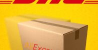 Paquete con logotipos de AliExpress y DHL, representando el proceso de envío y entrega acelerada